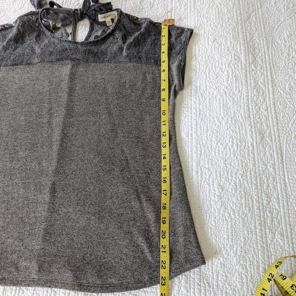 Faith and Joy lace sweater - Picture 9 of 9